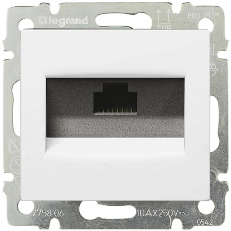 Розетка інформаційна RJ45 кат. 6 FTP Legrand Valena Classic фото 1