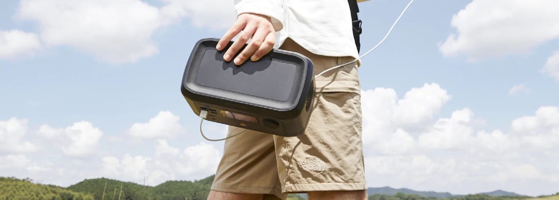Зарядна станція EcoFlow RIVER mini для походів і подорожей