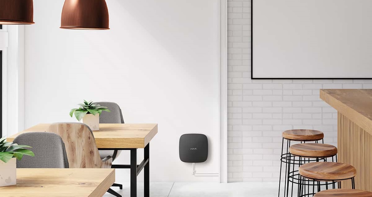 Охоронна централь Ajax Hub 2 Black (2G)